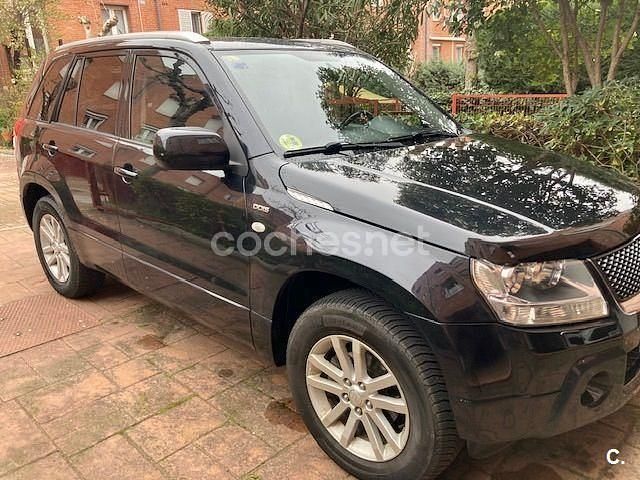 Usado Suzuki Grand Vitara 129 CV (94 kW) 2009 Negro SUV