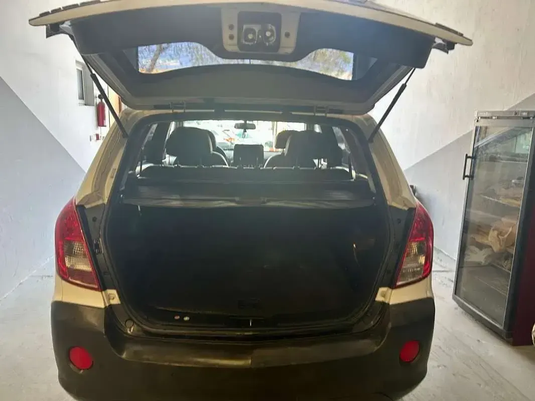 Usado Opel Antara Selective 163 CV (119 kW) 2013 Blanco SUV