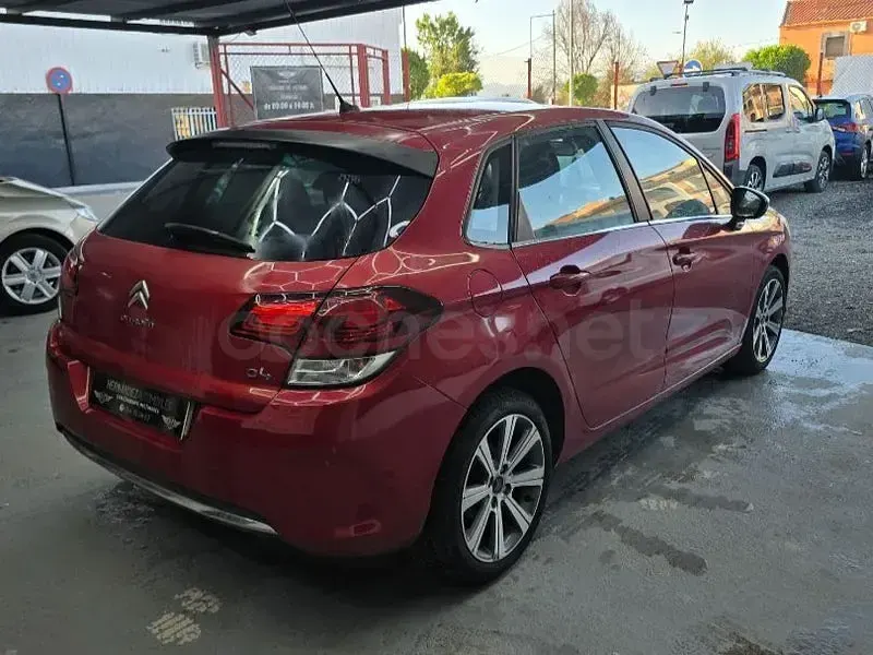 Usado Citroën C4 Business Class 99 CV (72 kW) 2016 Granate Berlina