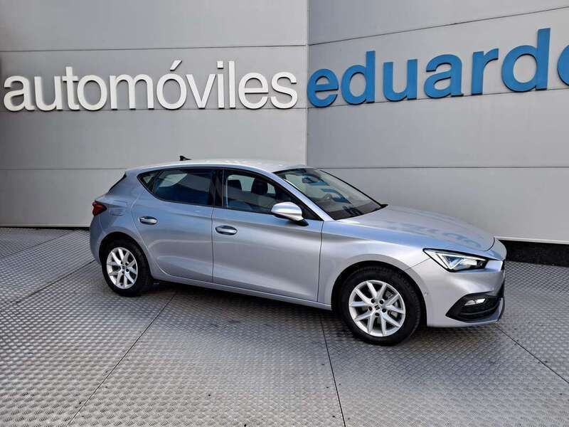 Plateado Usado 2022 Seat Leon Style Utilitario | 17.500 € (Precio justo) - Imagen 1/4