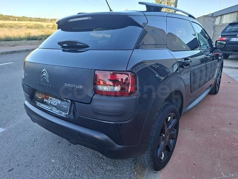Usado Citroën C4 Cactus Shine 100 CV (73 kW) 2015 Negro Utilitario