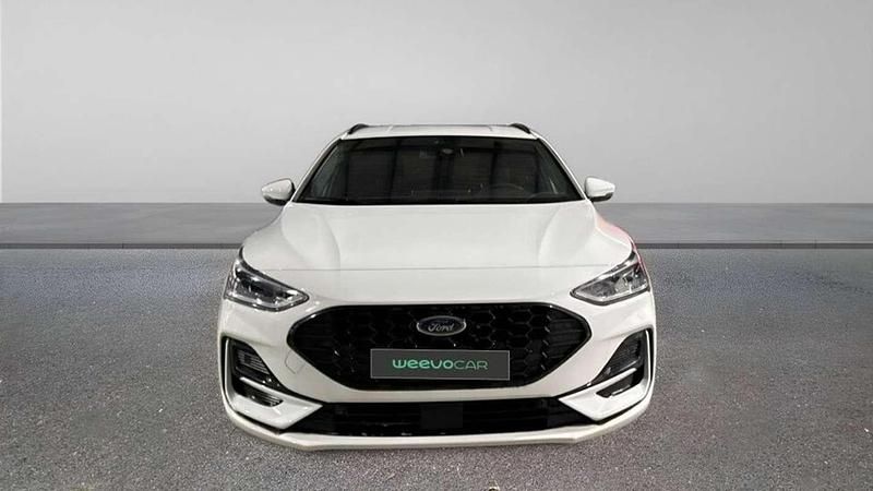 Usado Ford Focus ST-Line 126 CV (92 kW) 2024 Blanco Familiar