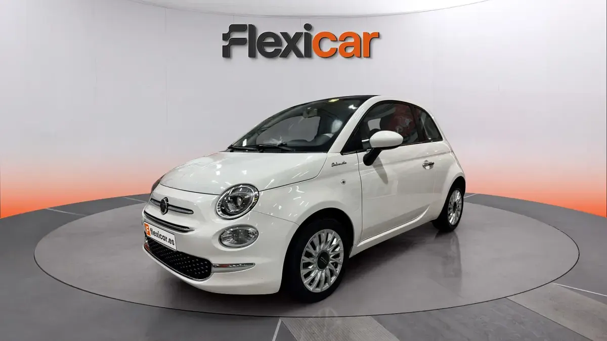 Usado Fiat 500 Dolcevita 70 CV (51 kW) 2023 Blanco Berlina