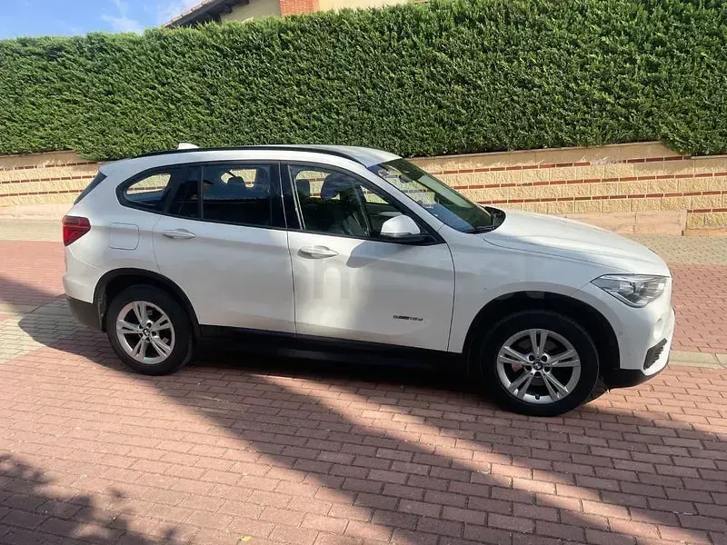 Usado BMW X1 150 CV (110 kW) 2017 Blanco SUV