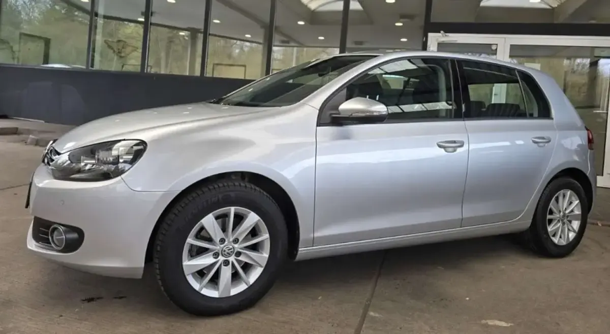 Usado VW Golf VI Sport 105 CV (77 kW) 2010 Gris Utilitario