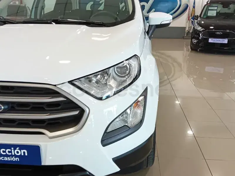 Usado Ford Ecosport Trend 100 CV (73 kW) 2021 Blanco SUV