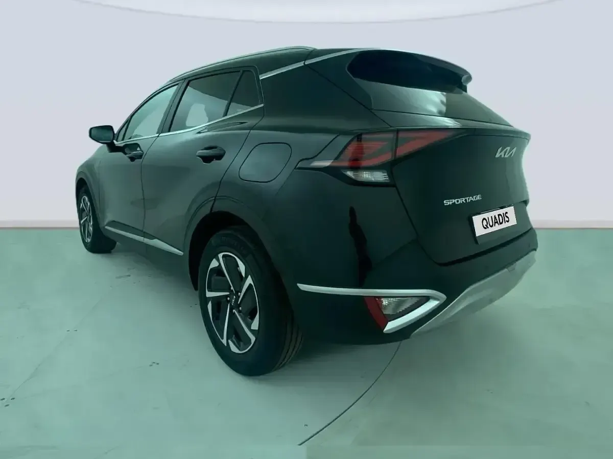 Usado Kia Sportage 150 CV (110 kW) 2022 Negro SUV