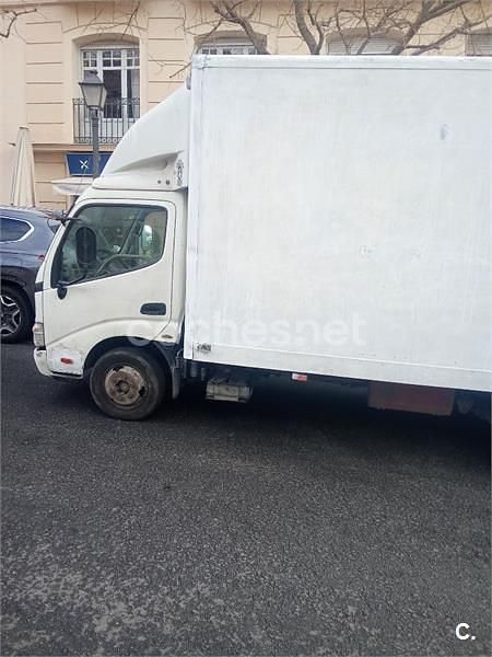 Usado Toyota Dyna 109 CV (80 kW) 2010 Blanco Recogida