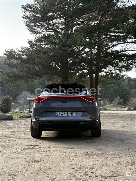 Usado Cupra Formentor VZ 310 CV (228 kW) 2021 Gris / plata SUV