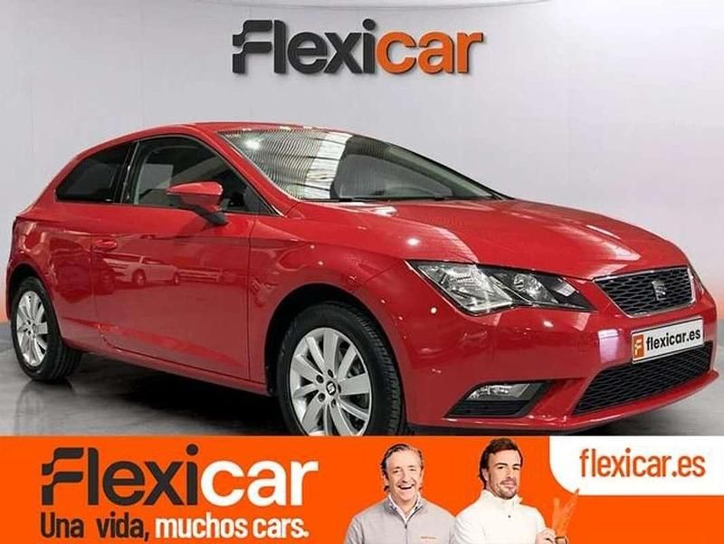 Usado Seat Leon ST Style 110 CV (80 kW) 2017 Rojo Familiar