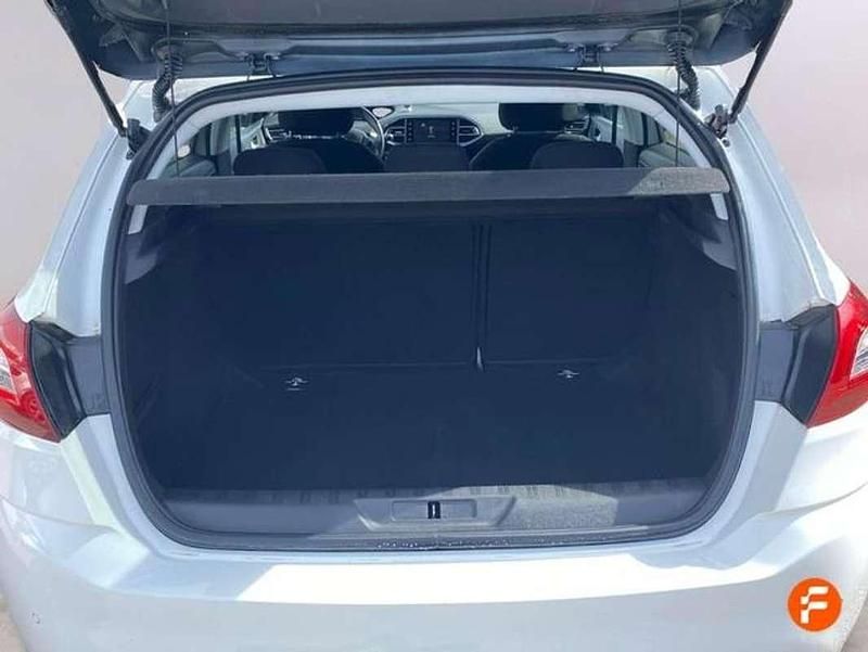 Usado Peugeot 308 Access 101 CV (74 kW) 2019 Blanco Utilitario