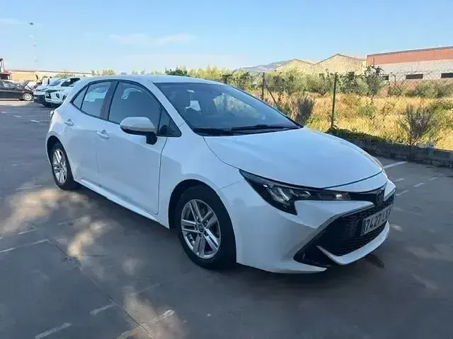 Usado Toyota Corolla Active 122 CV (89 kW) 2022 Blanco Utilitario