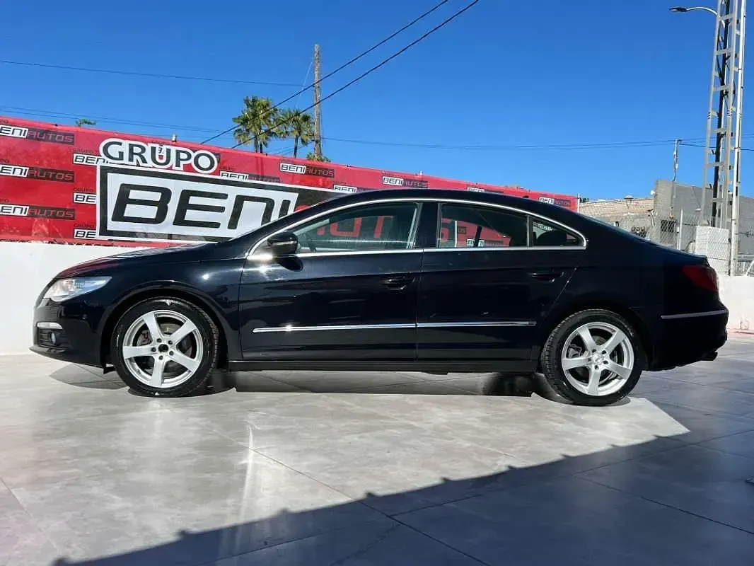 Usado VW Passat 160 CV (117 kW) 2010 Negro Coupe