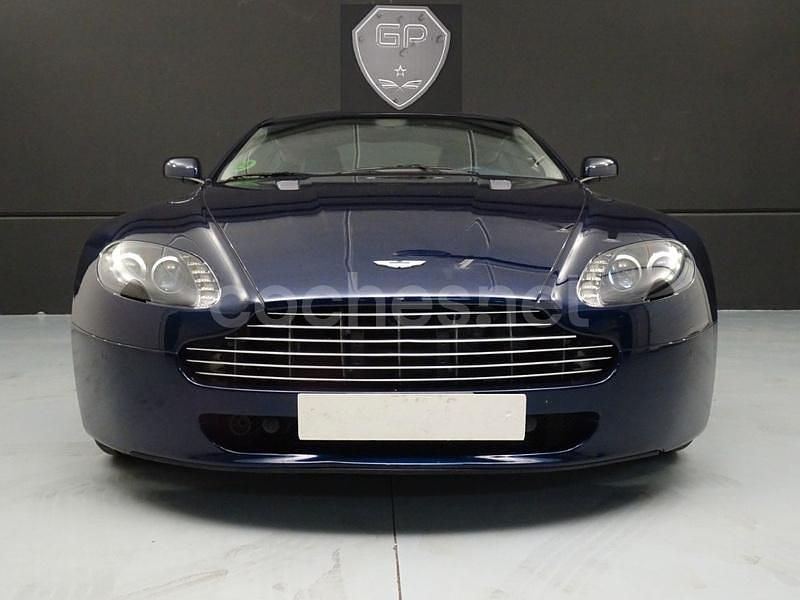 Usado Aston Martin V8 Vantage 420 CV (308 kW) 2010 Azul Coupe