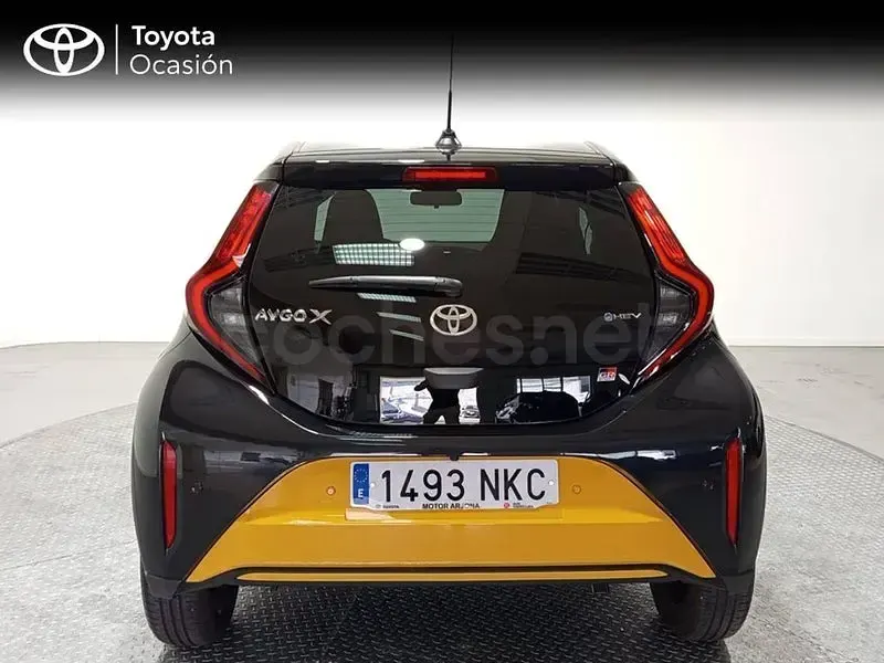 Nuevo Toyota Aygo X Sport 116 CV (85 kW) 2026 Gris / plata SUV