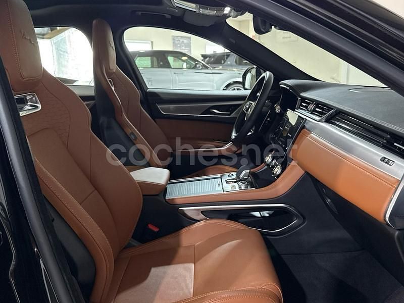 Usado Jaguar F-Pace R-Dynamic 204 CV (150 kW) 2024 Negro SUV