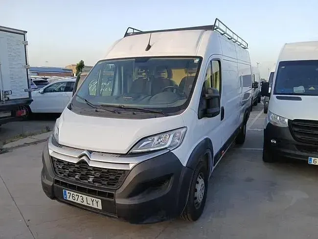 Usado Citroën Jumper 140 CV (102 kW) 2022 Blanco Monovolumen