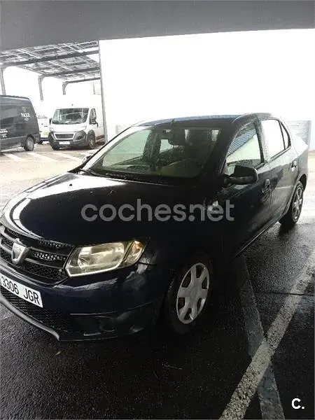Usado Dacia Logan Ambiance 75 CV (55 kW) 2015 Azul Berlina