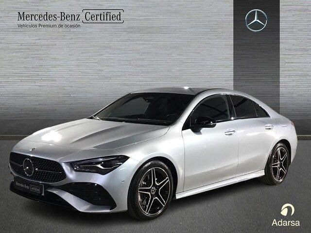 Usado Mercedes CLA200 AMG line 163 CV (119 kW) 2025 Plata hightech
