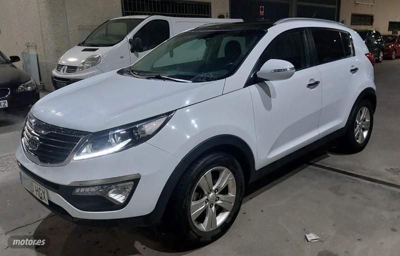 Blanco Usado 2011 Kia Sportage SUV | 7000 € (Precio justo) - Imagen 1/4