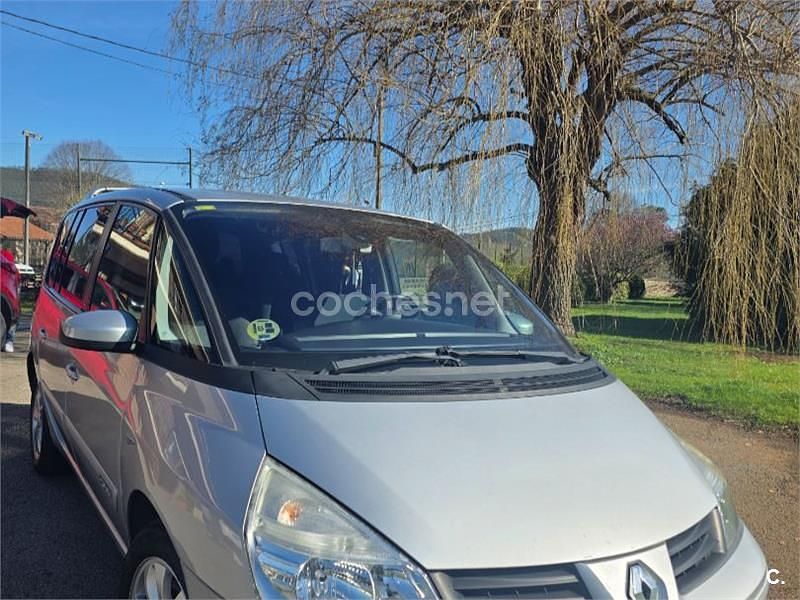 Usado Renault Espace Expression 130 CV (95 kW) 2007 Gris / plata Monovolumen