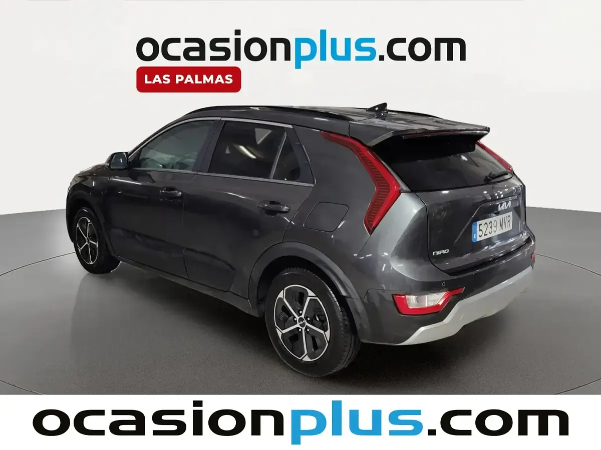 Usado Kia Niro 129 CV (94 kW) 2024 Gris SUV