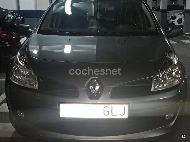 Usado Renault Clio II Exception 85 CV (62 kW) 2009 Gris / plata Berlina