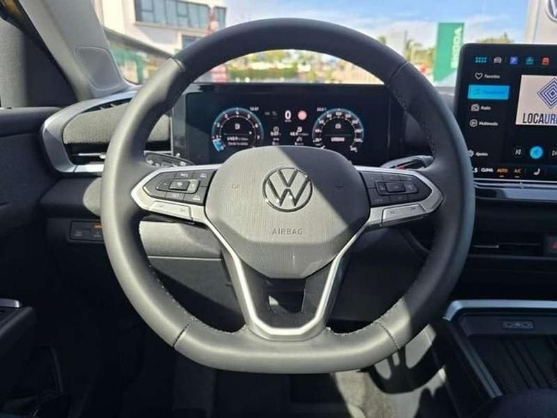 Usado VW T-Roc Life 150 CV (110 kW) 2025 Amarillo SUV