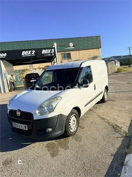 Używany Fiat Doblò 90 KM (66 kW) 2012 Biały Minivan