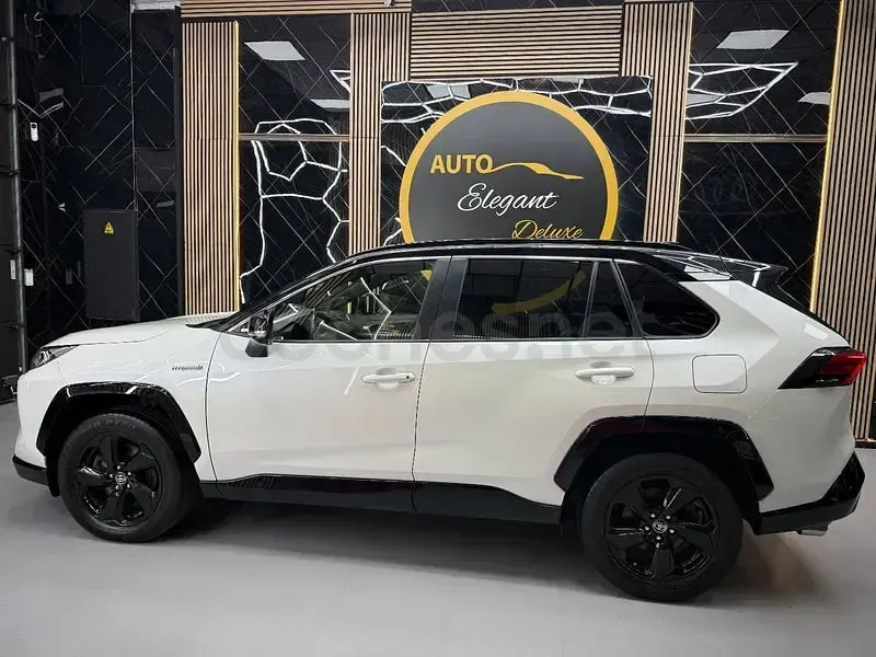 Usado Toyota RAV4 Hybrid 218 CV (160 kW) 2020 Blanco SUV