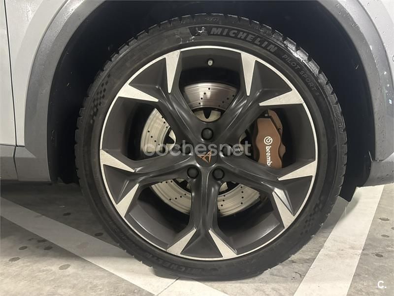 Usado Cupra Formentor VZ 310 CV (228 kW) 2021 Gris / plata SUV