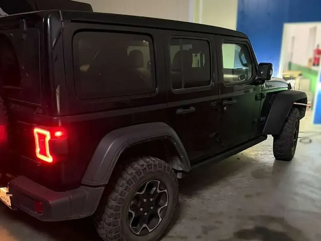 Usado Jeep Wrangler Rubicon 272 CV (200 kW) 2022 Negro SUV
