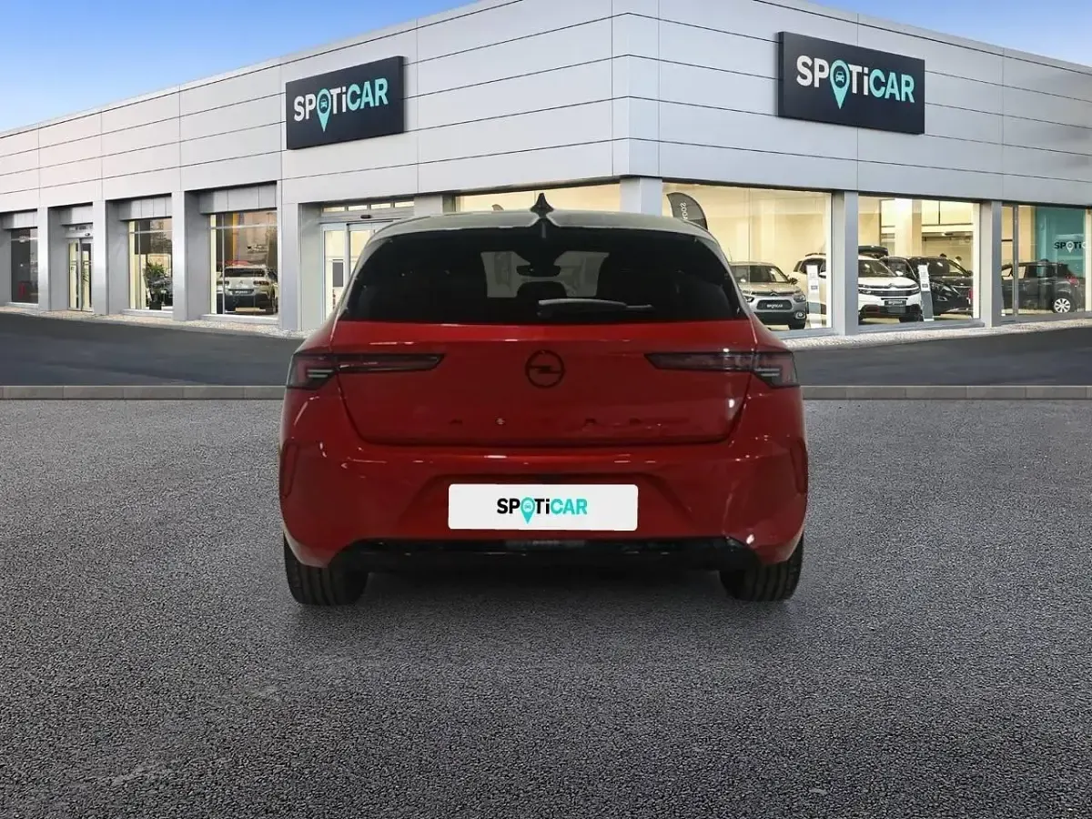 Usado Opel Astra 130 CV (95 kW) 2024 Rojo Utilitario