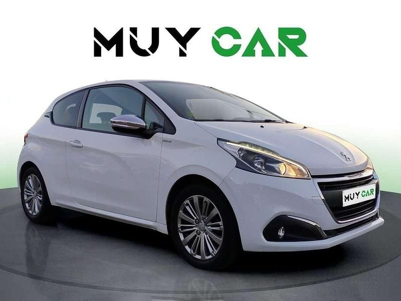 Blanco Usado 2018 Peugeot 208 Style Utilitario | 6990 € (Super precio) - Imagen 1/4