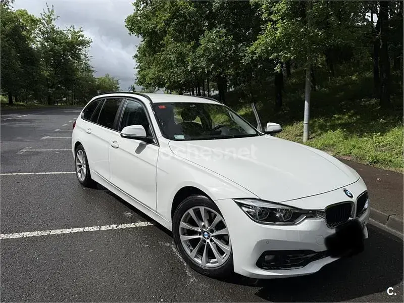 Usado BMW 318 150 CV (110 kW) 2017 Blanco Familiar