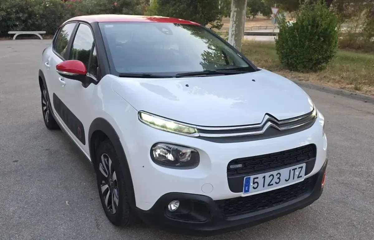 Usado Citroën C3 Feel 68 CV (50 kW) 2017 Blanco Utilitario