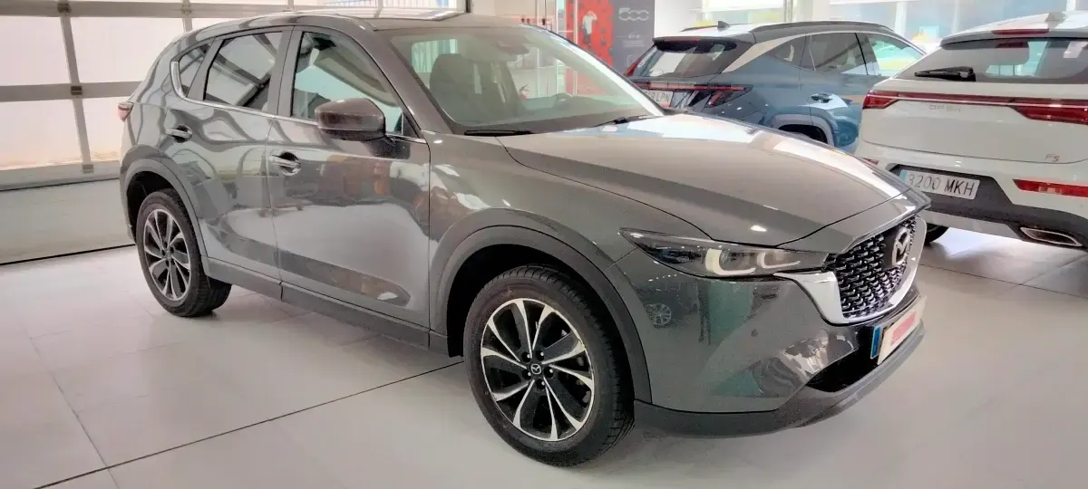 Usado Mazda CX-5 Ad'Vantage 150 CV (110 kW) 2025 Gris oscuro SUV