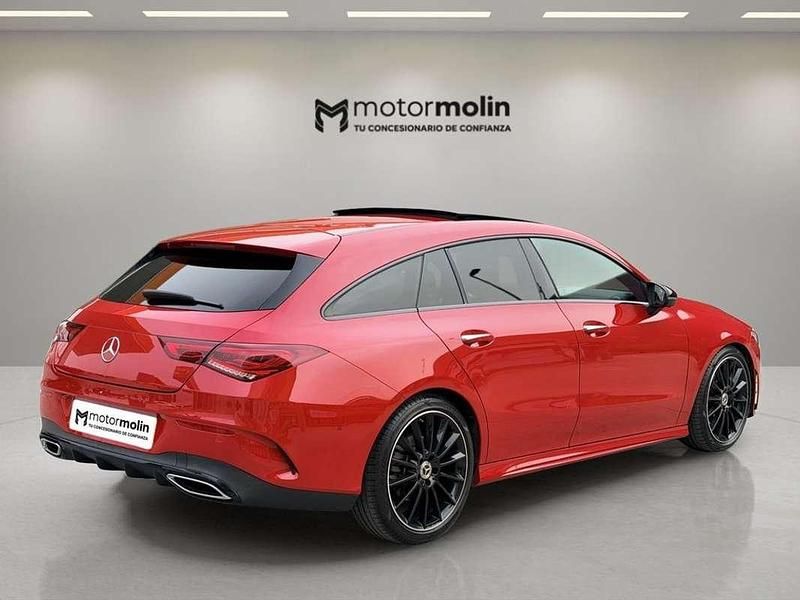 Usado Mercedes CLA200 Shooting Brake 163 CV (119 kW) 2020 Rojo Familiar