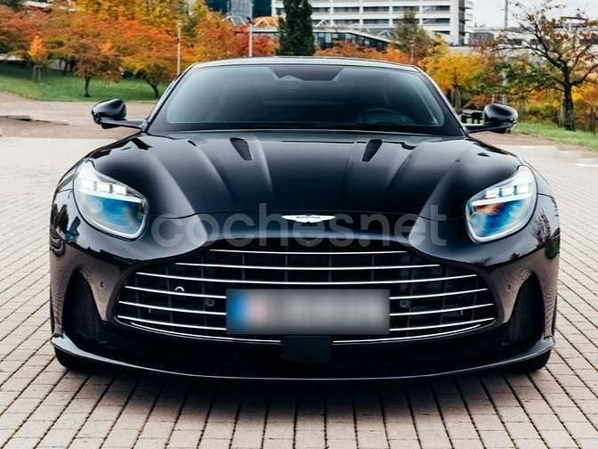 Negro Usado 2025 Aston Martin DB12 Coupe | 218.900 € - Imagen 1/4