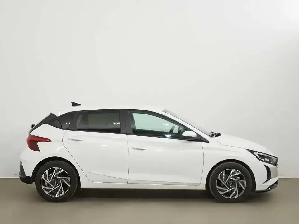 Usado Hyundai i20 100 CV (73 kW) 2025 Otro Utilitario