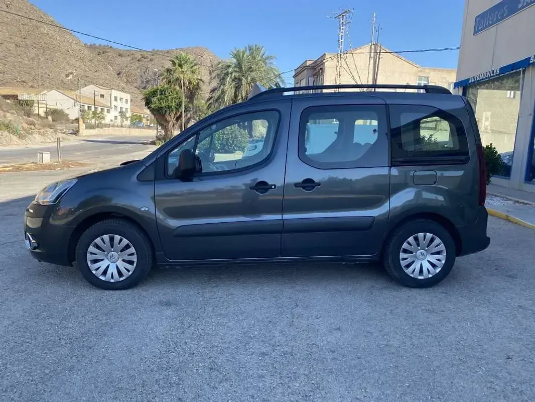 Usado Citroën e-Berlingo Seduction 92 CV (67 kW) 2015 Gris Monovolumen