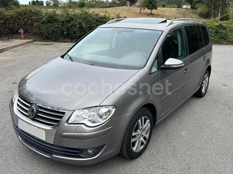 Beige Usado 2010 VW Touran Sport Monovolumen | 7490 € (Precio justo) - Imagen 1/4