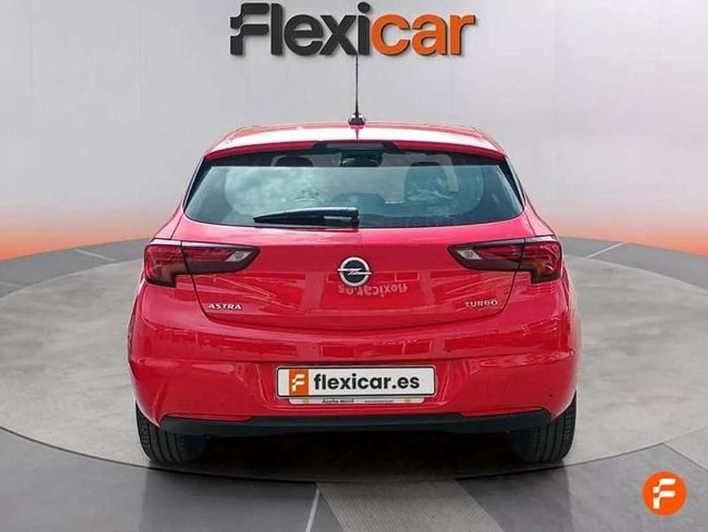 Usado Opel Astra Excellence 125 HP (91 kW) 2017 Vermelho Citadino