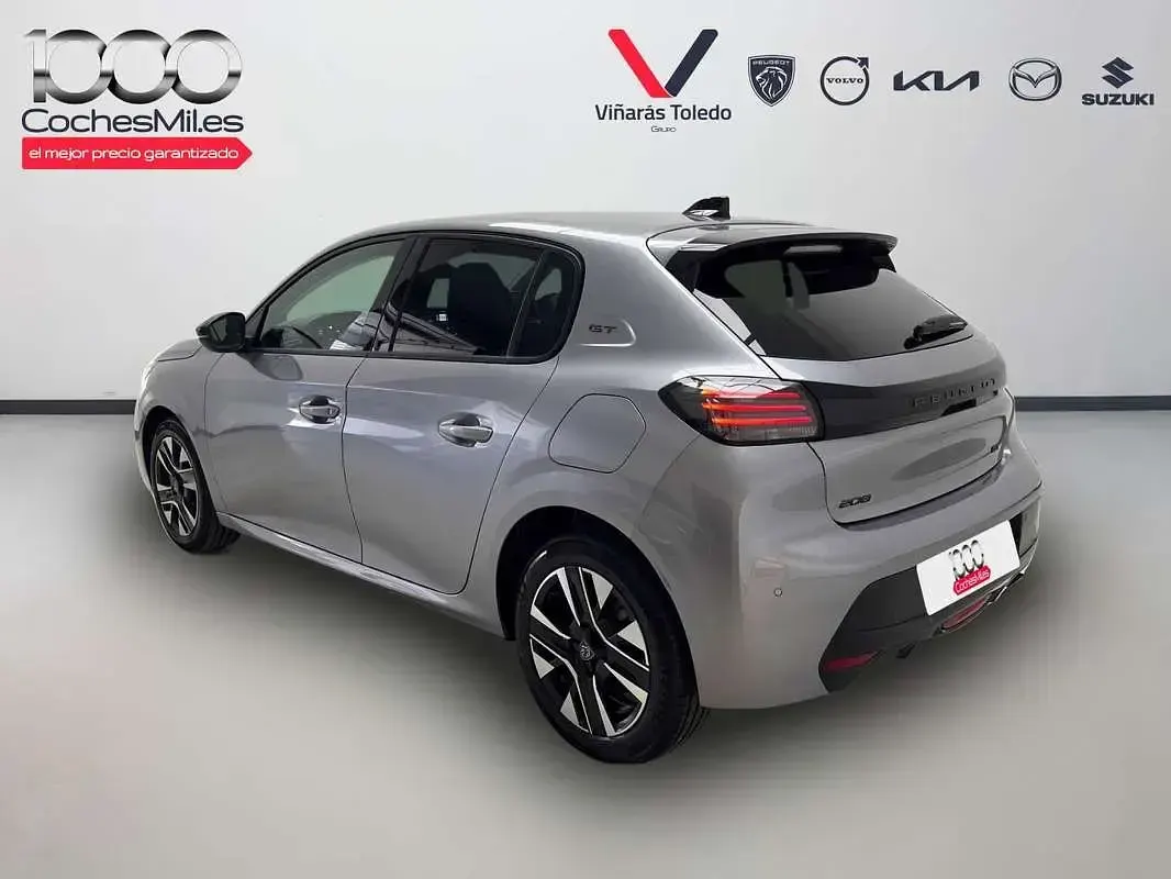 Usado Peugeot 208 Allure 101 CV (74 kW) 2025 Gris Utilitario
