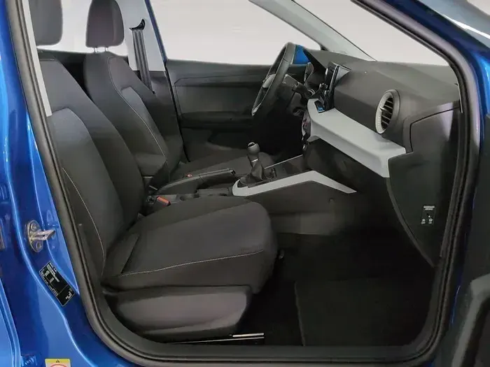 Usado Seat Arona Style 115 CV (84 kW) 2025 Azul SUV