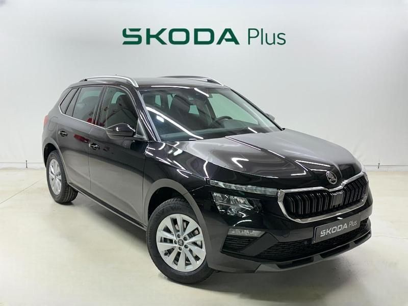 Usado Skoda Kamiq Selection 115 CV (84 kW) 2025 Negro SUV