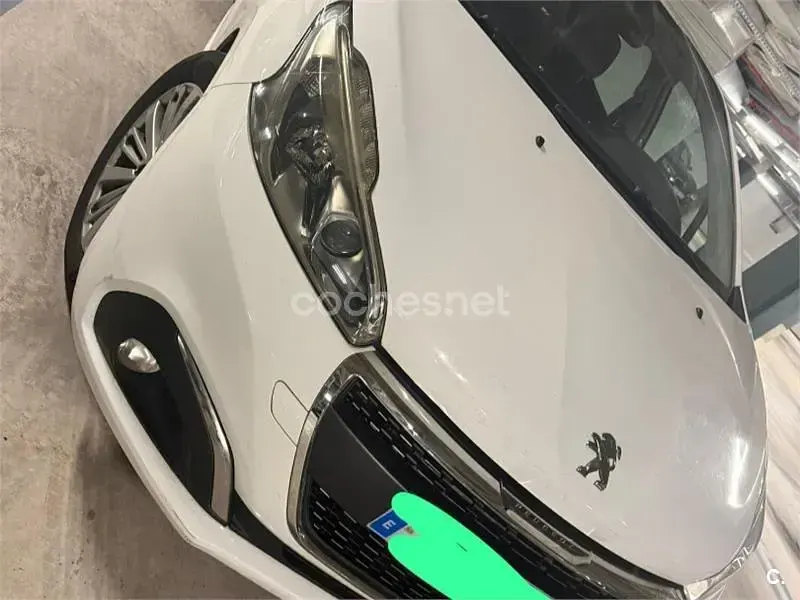 Usado Peugeot 208 Signature Sky 99 CV (72 kW) 2018 Blanco Utilitario