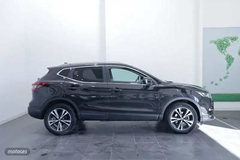 Usado Nissan Qashqai N-Connecta 130 CV (95 kW) 2018 Negro SUV
