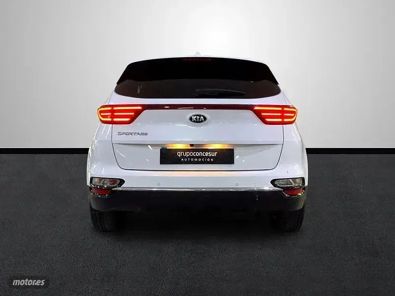 Usado Kia Sportage 131 CV (96 kW) 2021 Blanco SUV