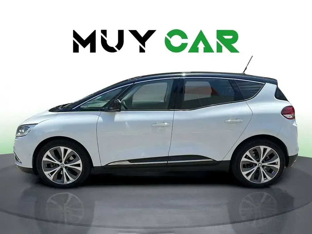 Usado Renault Scénic Zen 131 CV (96 kW) 2017 Blanco Monovolumen